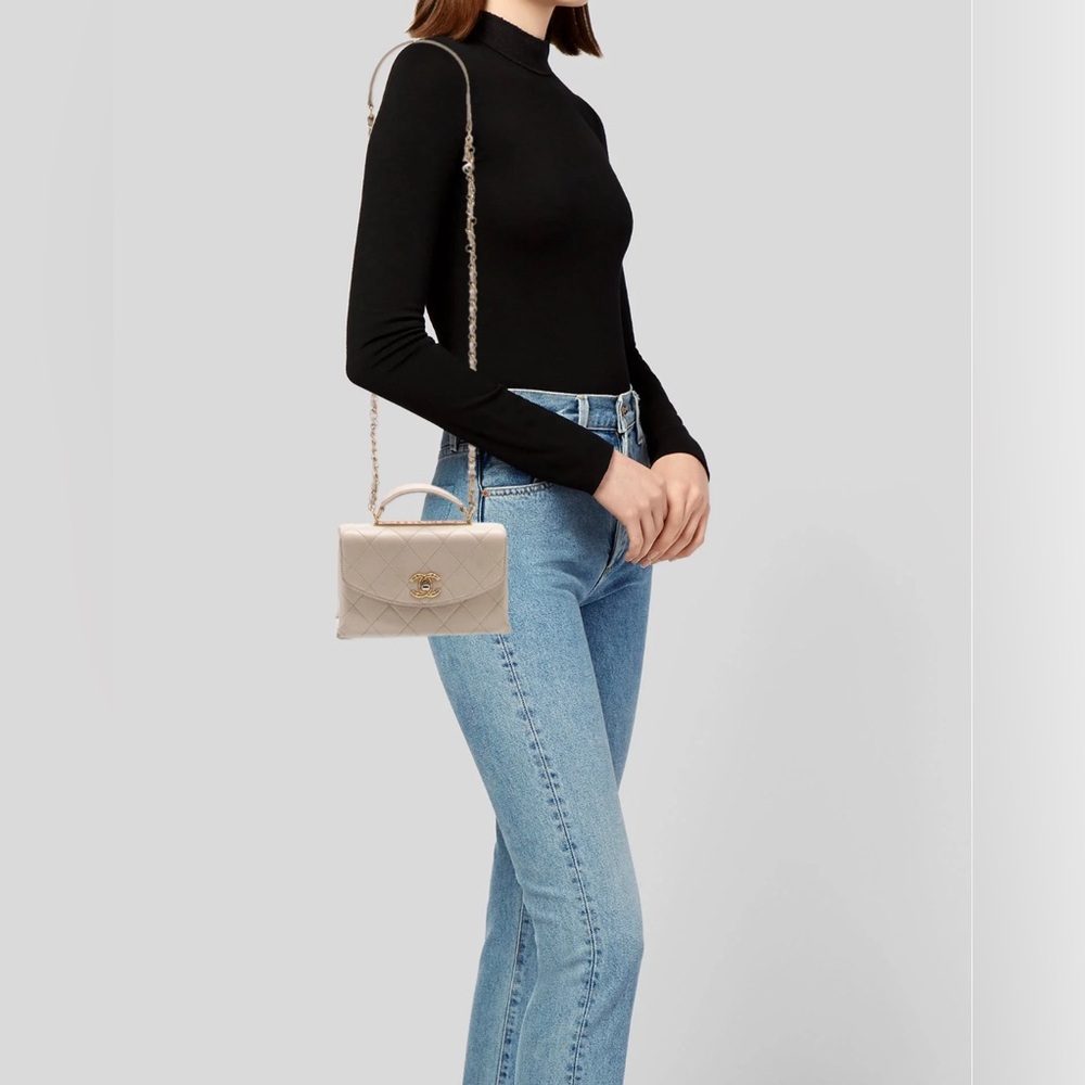 Chanel Trendy Spirit Handbag - Picture 9 of 16